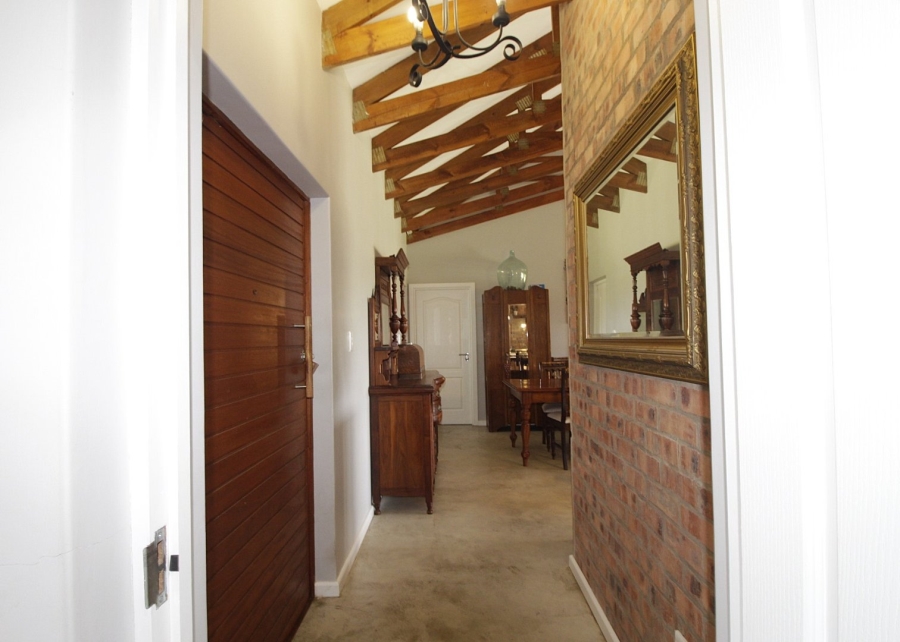 4 Bedroom Property for Sale in Paradise Beach Eastern Cape